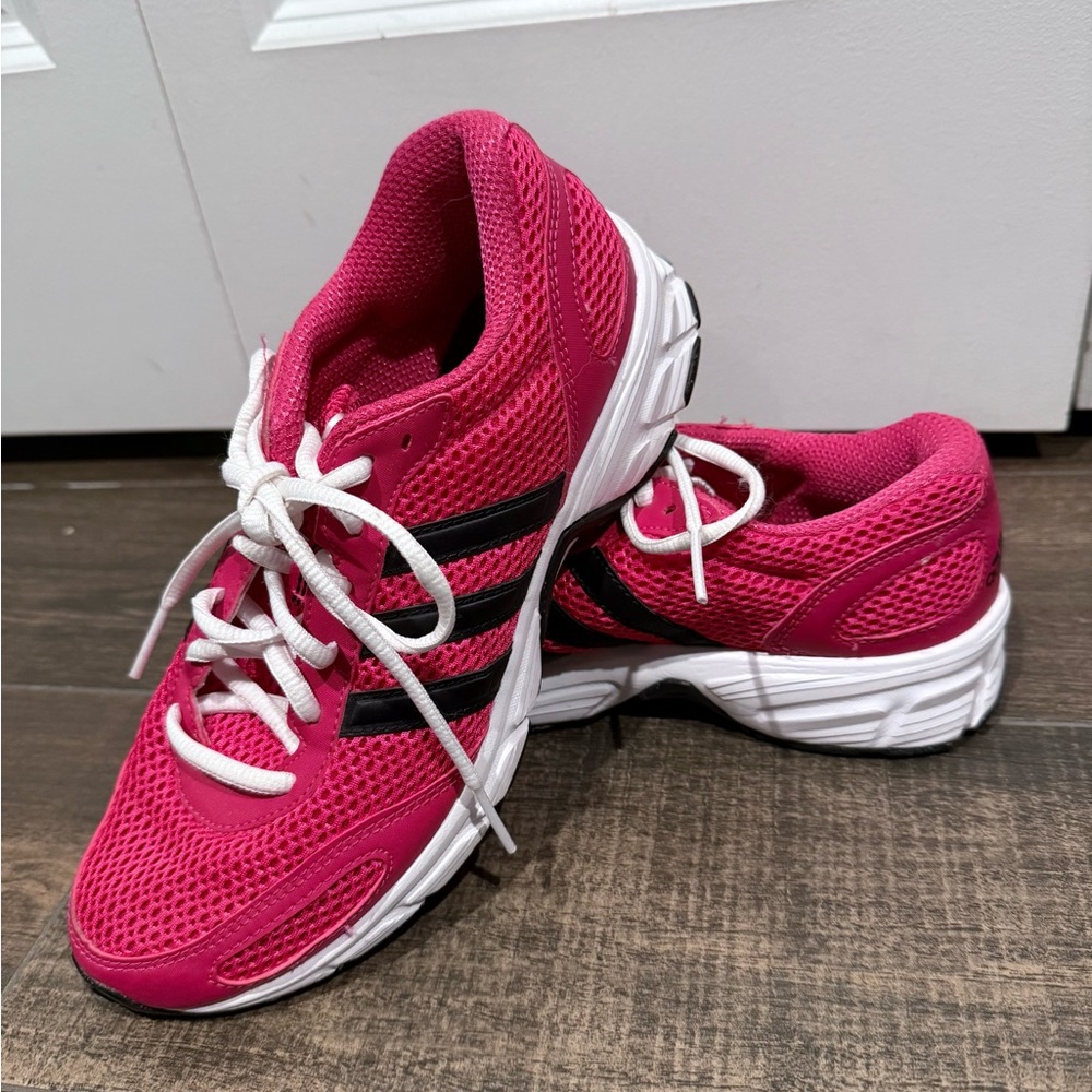 Adidas | Run Smart Black and Pink Sneakers | 7.5 | Like New